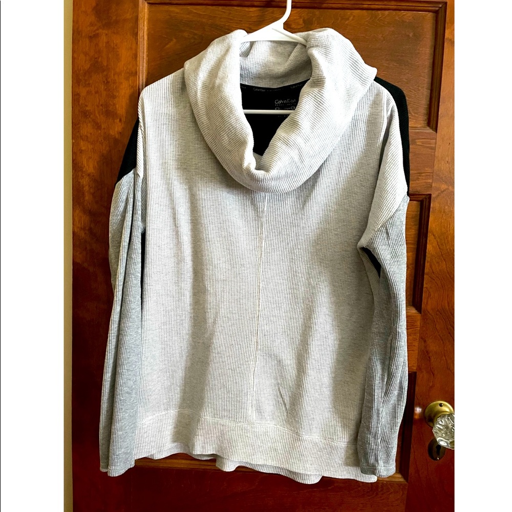 Calvin Klein Performance Sweatshirt